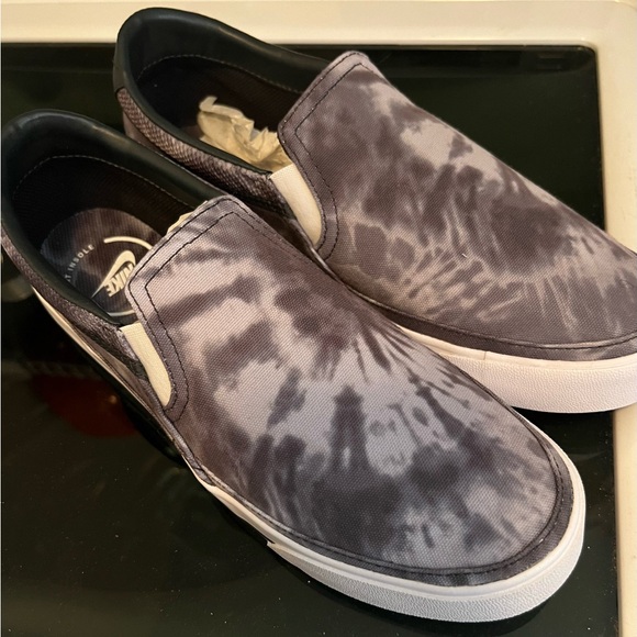 Nike , SB slip on , new , never worn, excellent condition M 9.5 W 11, unisex - Picture 5 of 11